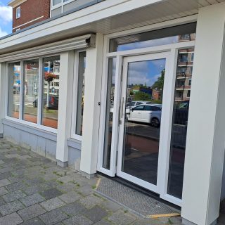 Kunsstof kozijnen en deur Groningen